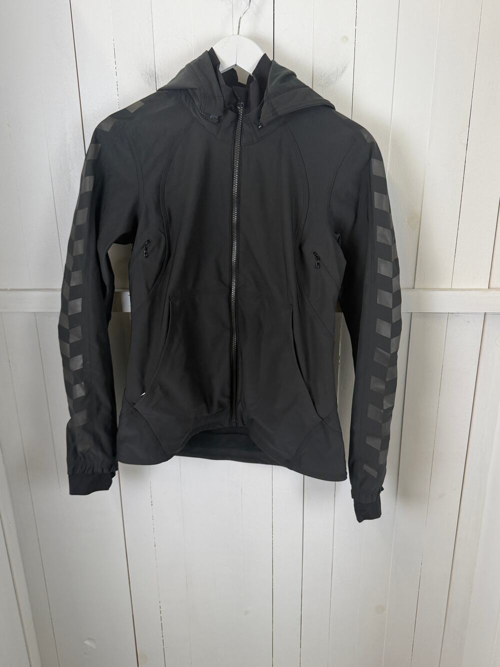 Lululemon Black Windbreaker Jacket Women's Size 6